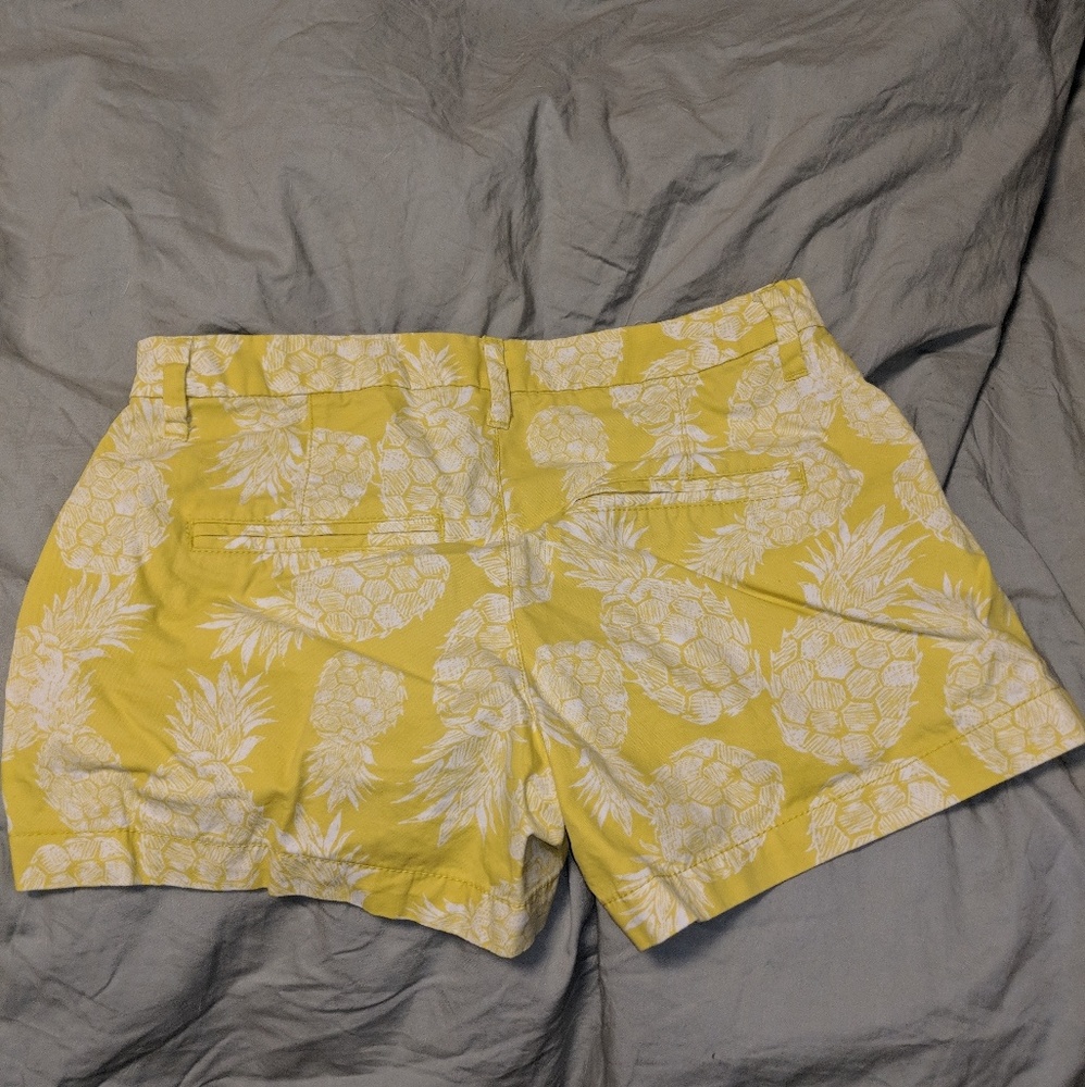 Old navy pineapple shorts